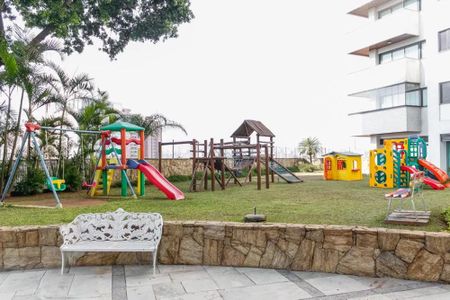 Apartamento à venda com 180m², 3 quartos e 3 vagasÁrea comum - Playground