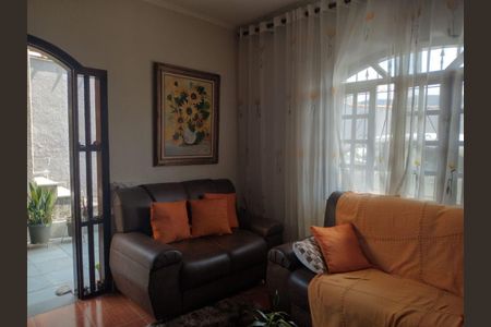 Casa à venda com 3 quartos, 194m² em Cidade São Jorge, Santo André