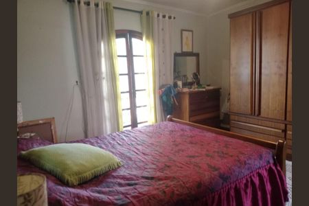 Casa à venda com 3 quartos, 194m² em Cidade São Jorge, Santo André