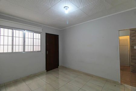 Casa para alugar com 90m², 3 quartos e 3 vagas Casa para alugar com 90m², 3 quartos e 3 vagasSala