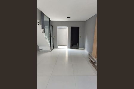 Casa à venda com 110m², 2 quartos e 2 vagas