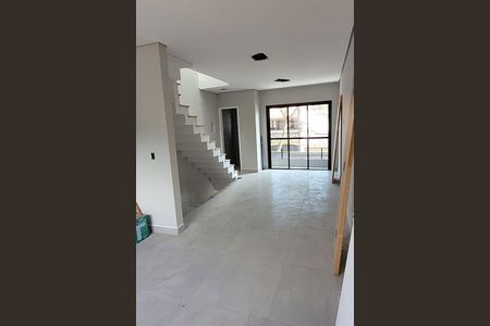 Casa à venda com 110m², 2 quartos e 2 vagas