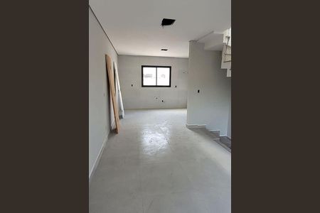 Casa à venda com 110m², 2 quartos e 2 vagas