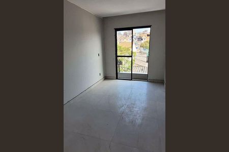 Casa à venda com 110m², 2 quartos e 2 vagas