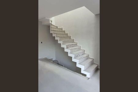 Casa à venda com 110m², 2 quartos e 2 vagas