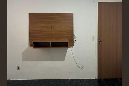 Sala de apartamento para alugar com 2 quartos, 42m² em Campo Novo, Porto Alegre
