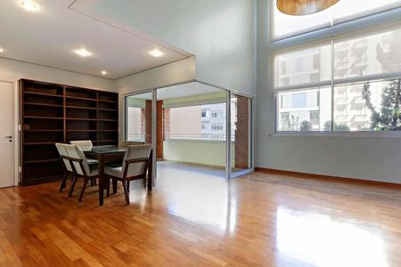 Apartamento à venda com 157m², 3 quartos e 4 vagas