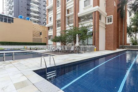 Apartamento à venda com 157m², 3 quartos e 4 vagas