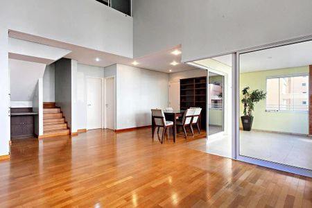 Apartamento à venda com 157m², 3 quartos e 4 vagas