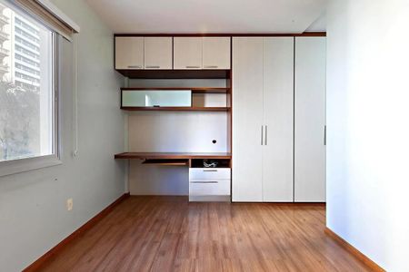 Apartamento à venda com 157m², 3 quartos e 4 vagas