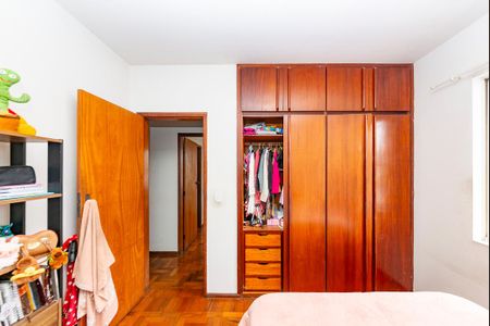 Apartamento à venda com 94m², 3 quartos e 1 vaga Apartamento à venda com 94m², 3 quartos e 1 vagaQuarto 2