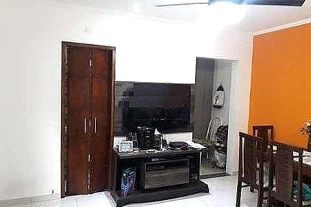 Casa à venda com 3 quartos, 128m² em Vila Monumento, São Paulo