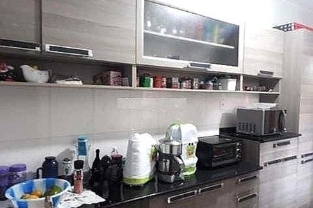 Casa à venda com 3 quartos, 128m² em Vila Monumento, São Paulo