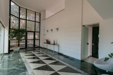 Apartamento à venda com 180m², 4 quartos e 4 vagas Apartamento à venda com 180m², 4 quartos e 4 vagasÁrea comum