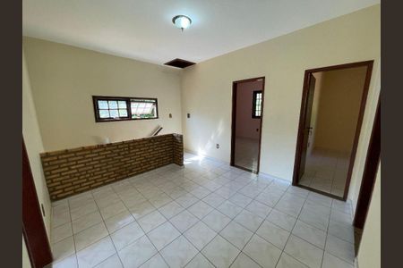 Casa à venda com 4 quartos, 160m² em Itaipu, Niterói
