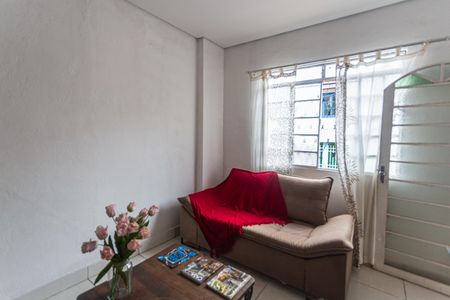Casa para alugar com 50m², 1 quarto e sem vaga Casa para alugar com 50m², 1 quarto e sem vagaSala