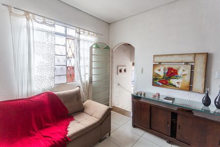 Sala de casa para alugar com 1 quarto, 50m² em Carvalho de Brito, Belo Horizonte