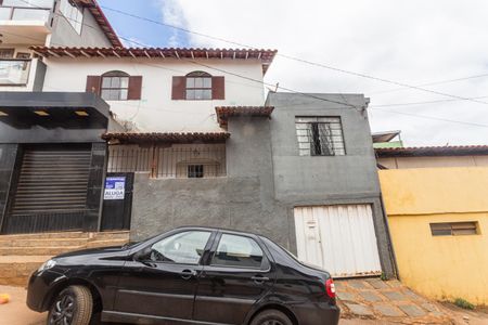 Casa para alugar com 50m², 1 quarto e sem vaga Casa para alugar com 50m², 1 quarto e sem vagaFachada