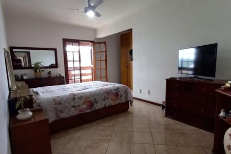 Casa à venda com 348m², 4 quartos e 3 vagas