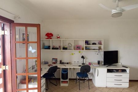 Casa à venda com 348m², 4 quartos e 3 vagas