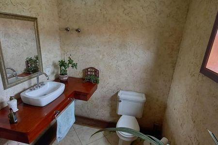 Casa à venda com 348m², 4 quartos e 3 vagas