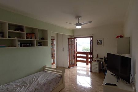 Casa à venda com 348m², 4 quartos e 3 vagas