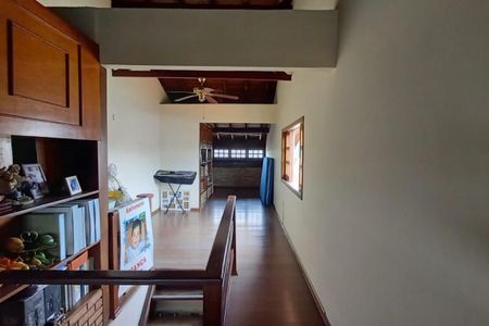 Casa à venda com 348m², 4 quartos e 3 vagas