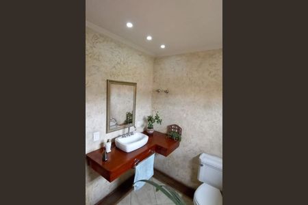 Casa à venda com 348m², 4 quartos e 3 vagas