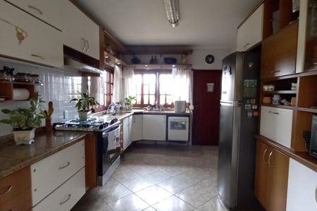 Casa à venda com 348m², 4 quartos e 3 vagas