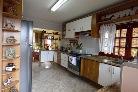 Casa à venda com 348m², 4 quartos e 3 vagas