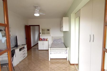 Casa à venda com 348m², 4 quartos e 3 vagas