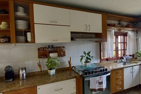 Casa à venda com 348m², 4 quartos e 3 vagas