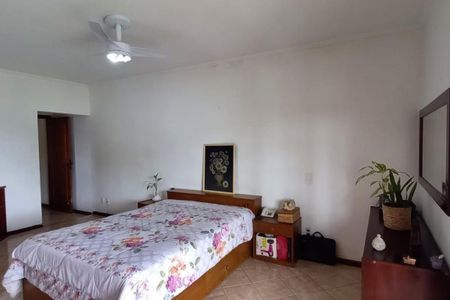 Casa à venda com 348m², 4 quartos e 3 vagas