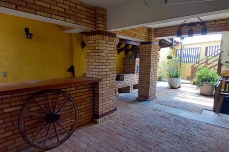 Casa à venda com 348m², 4 quartos e 3 vagas