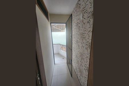 Casa à venda com 96m², 2 quartos e 1 vaga