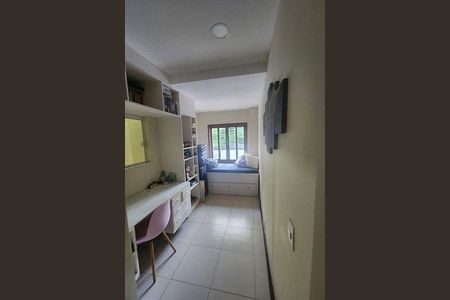 Casa à venda com 96m², 2 quartos e 1 vaga