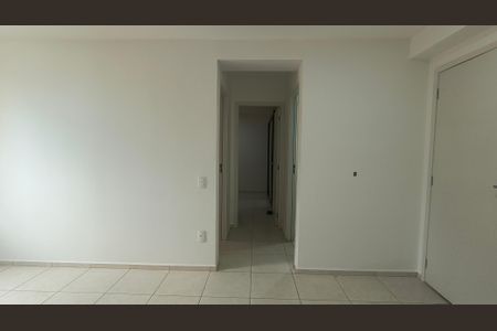 Sala de apartamento à venda com 2 quartos, 45m² em Barra Olímpica, Rio de Janeiro