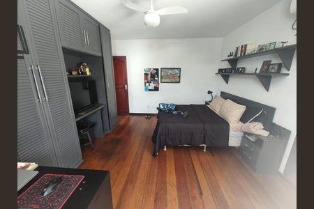 Casa à venda com 6 quartos, 370m² em Badu, Niterói