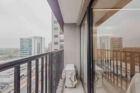 Varanda de kitnet/studio à venda com 1 quarto, 25m² em Pinheiros, São Paulo