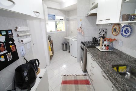 Apartamento para alugar com 73m², 2 quartos e 2 vagasCozinha