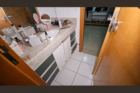 Apartamento para alugar com 99m², 3 quartos e 2 vagasBanheiro Social