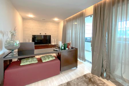 Apartamento à venda com 220m², 3 quartos e 3 vagasSal de Estar cobertura