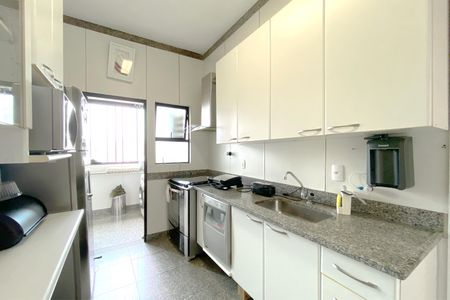 Apartamento à venda com 220m², 3 quartos e 3 vagasCozinha