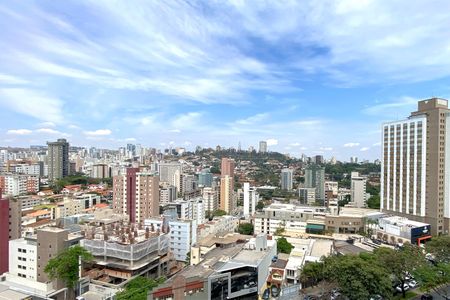 Apartamento à venda com 220m², 3 quartos e 3 vagasVista da Suite 1