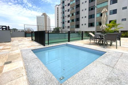 Apartamento à venda com 220m², 3 quartos e 3 vagasÁrea comum - Piscina
