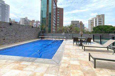 Apartamento à venda com 220m², 3 quartos e 3 vagasÁrea comum - Piscina