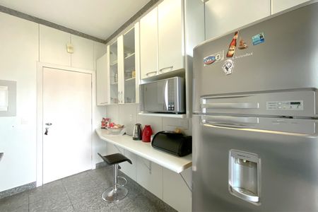 Apartamento à venda com 220m², 3 quartos e 3 vagasCozinha