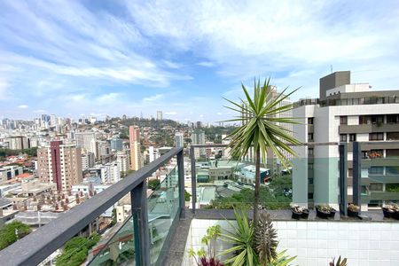 Apartamento à venda com 220m², 3 quartos e 3 vagasVista da Cobertura