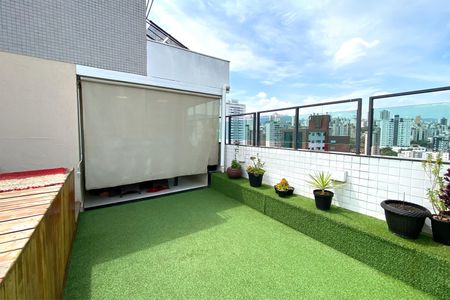 Apartamento à venda com 220m², 3 quartos e 3 vagasCobertura