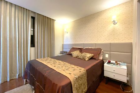 Apartamento à venda com 220m², 3 quartos e 3 vagasSuite 1